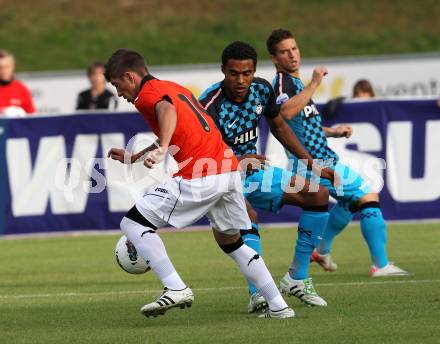 Fussball Testspiel. PSV Eindhoven gegen CF Valencia. Abel Tamata (Eindhoven), Pablo Hernandez (Valencia). Wolfsberg, am 19.7.2011.
Foto: Kuess
---
pressefotos, pressefotografie, kuess, qs, qspictures, sport, bild, bilder, bilddatenbank