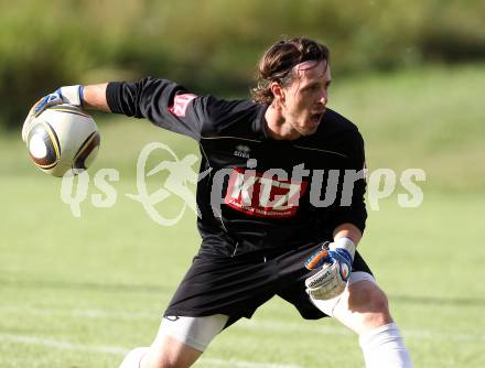 Fussball KFV Cup. ASKOE Koettmannsdorf gegen SK Austria Klagenfurt.  Helmut Rom (Koettmannsdorf). Koettmannsdorf, am 20.7.2011.
Foto: Kuess
---
pressefotos, pressefotografie, kuess, qs, qspictures, sport, bild, bilder, bilddatenbank