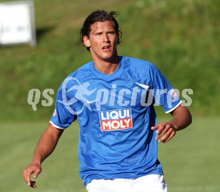 Fussball KFV Cup. ASKOE Koettmannsdorf gegen SK Austria Klagenfurt.  Christoph Pibal (Koettmannsdorf). Koettmannsdorf, am 20.7.2011.
Foto: Kuess
---
pressefotos, pressefotografie, kuess, qs, qspictures, sport, bild, bilder, bilddatenbank