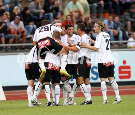 Fussball Bundesliga. Erste Liga. WAC/St. Andrae gegen BW Linz. Torjubel WAC. Wolfsberg, 22.7.2011
Foto: Kuess

---
pressefotos, pressefotografie, kuess, qs, qspictures, sport, bild, bilder, bilddatenbank