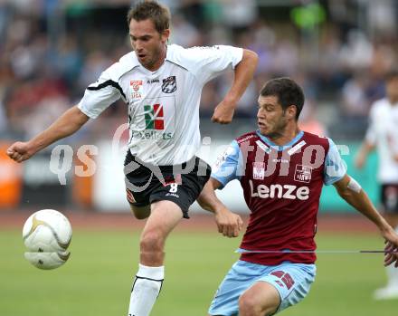 Fussball Bundesliga. Erste Liga. WAC/St. Andrae gegen BW Linz. Gernot Messner,  (WAC/St.Andrae), Dominic Hassler (BW Linz). Wolfsberg, 22.7.2011
Foto: Kuess

---
pressefotos, pressefotografie, kuess, qs, qspictures, sport, bild, bilder, bilddatenbank