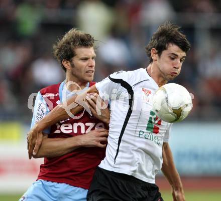 Fussball Bundesliga. Erste Liga. WAC/St. Andrae gegen BW Linz. Mihret Topcagic, (WAC/St.Andrae), Torsten Knabel (BW Linz). Wolfsberg, 22.7.2011
Foto: Kuess

---
pressefotos, pressefotografie, kuess, qs, qspictures, sport, bild, bilder, bilddatenbank