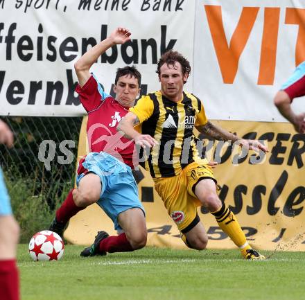 Fussball KFV Cup. Koestenberg gegen VSV. Patrick Wohlfahrt (Koestenberg), Rok Pavlicic (VSV). Koestenberg, am 23.7.2011.
Foto: Kuess
---
pressefotos, pressefotografie, kuess, qs, qspictures, sport, bild, bilder, bilddatenbank