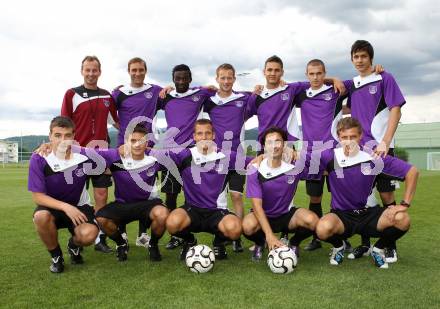 Fussball. Regionalliga. SK Austria Klagenfurt. Hinten v.l.: Dietmar Thuller, Marco Reich, Christian Mpaka, Patrick Radinger, Toni Krijan, Stefan Korepp, Heindl Phillipp; Vorne v.l.:  Bilali Pajtim, Siegfried Rasswalder, Thomas Pirker, Almedin Hota, Schierhuber Bernd, Klagenfurt, 23.7.2011.
Foto: Kuess
---
pressefotos, pressefotografie, kuess, qs, qspictures, sport, bild, bilder, bilddatenbank