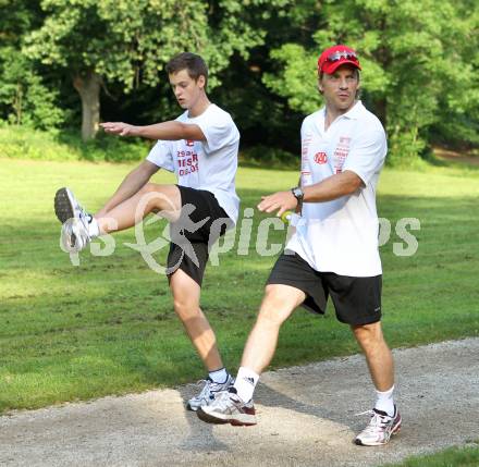 Eishockey. KAC. Sommertraining. Training.  Lukas Kalt, Dieter Kalt. Klagenfurt, 8.7.2011.
Foto: Kuess
---
pressefotos, pressefotografie, kuess, qs, qspictures, sport, bild, bilder, bilddatenbank