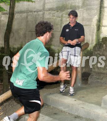 Eishockey. KAC. Sommertraining. Training. Reichel Johannes, Bernhard Sussitz. Klagenfurt, 8.7.2011.
Foto: Kuess
---
pressefotos, pressefotografie, kuess, qs, qspictures, sport, bild, bilder, bilddatenbank