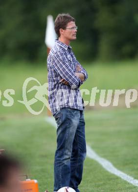 Fussball Kaerntner Liga. Maria Saal gegen Drautal. Trainer Gerhard Seidler  (Maria Saal). Maria Saal, am 29.7.2011.
Foto: Kuess
---
pressefotos, pressefotografie, kuess, qs, qspictures, sport, bild, bilder, bilddatenbank