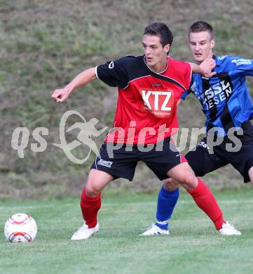 Fussball Kaerntner Liga. Maria Saal gegen Drautal. Martin Salentinig  (Maria Saal). Maria Saal, am 29.7.2011.
Foto: Kuess
---
pressefotos, pressefotografie, kuess, qs, qspictures, sport, bild, bilder, bilddatenbank