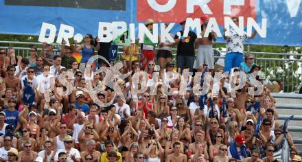 Beachvolleyball Grand Slam.  Fans. Klagenfurt, 7.8.2011
Foto: Kuess

---
pressefotos, pressefotografie, kuess, qs, qspictures, sport, bild, bilder, bilddatenbank