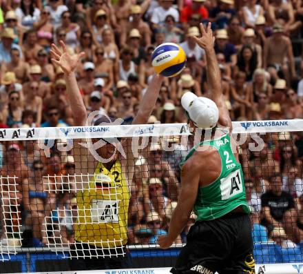 Beachvolleyball Grand Slam.  Jonas Reckermann (GER). Klagenfurt, 7.8.2011
Foto: Kuess

---
pressefotos, pressefotografie, kuess, qs, qspictures, sport, bild, bilder, bilddatenbank