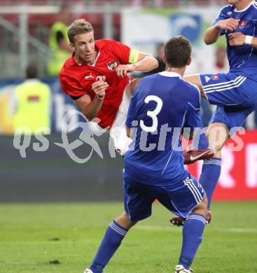 Fussball Laenderspiel Oesterreich gegen Slowakei. Marc Janko, (Oesterreich), Lubomir Michalek  (Slowakei). Klagenfurt, 10.8.2011.
Foto: Kuess

---
pressefotos, pressefotografie, kuess, qs, qspictures, sport, bild, bilder, bilddatenbank