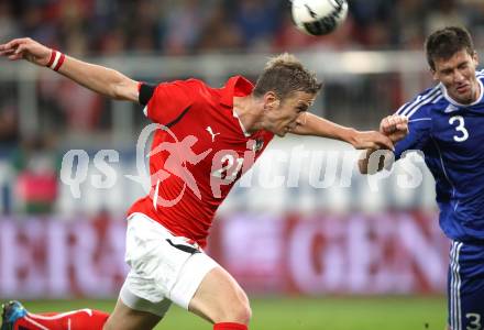 Fussball Laenderspiel Oesterreich gegen Slowakei. Marc Janko, (Oesterreich), Lubomir Michalik  (Slowakei). Klagenfurt, 10.8.2011.
Foto: Kuess

---
pressefotos, pressefotografie, kuess, qs, qspictures, sport, bild, bilder, bilddatenbank