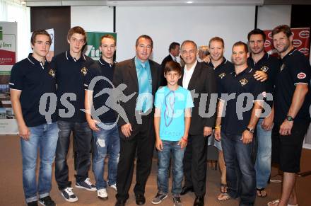 EBEL. Eishockey Bundesliga. Pressekonferenz VSV. Niki Hartl, Marco Wieser, Marco Pewal, Juergen Pfeiler, Lynn Loyns,  Pierre Luc Sleigher,   Kyle Wanvig, Craig Weller.  Villach, am 11.8.2011.
Foto: Kuess
---
pressefotos, pressefotografie, kuess, qs, qspictures, sport, bild, bilder, bilddatenbank