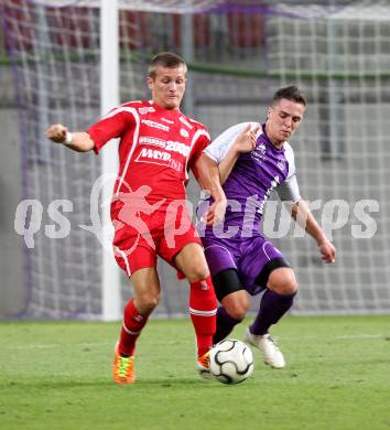 Fussball Regionalliga. SK Austria Klagenfurt gegen Vorwaerts Steyr. Martin Salentinig (Klagenfurt), Gernot Falkner (Steyr). Klagenfurt, am 12.8.2011.
Foto: Kuess
---
pressefotos, pressefotografie, kuess, qs, qspictures, sport, bild, bilder, bilddatenbank