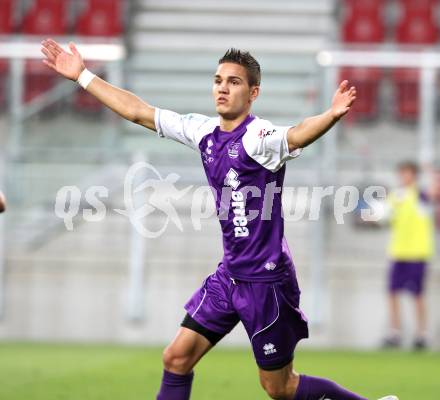 Fussball Regionalliga. SK Austria Klagenfurt gegen Vorwaerts Steyr. Torjubel Toni Krijan (Klagenfurt). Klagenfurt, am 12.8.2011.
Foto: Kuess
---
pressefotos, pressefotografie, kuess, qs, qspictures, sport, bild, bilder, bilddatenbank