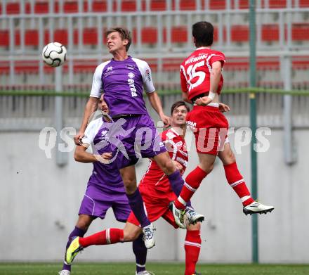 Fussball Regionalliga. SK Austria Klagenfurt gegen Vorwaerts Steyr. Bernd Schierhuber (Klagenfurt), Daniel Lindorfer (Steyr). Klagenfurt, am 12.8.2011.
Foto: Kuess
---
pressefotos, pressefotografie, kuess, qs, qspictures, sport, bild, bilder, bilddatenbank