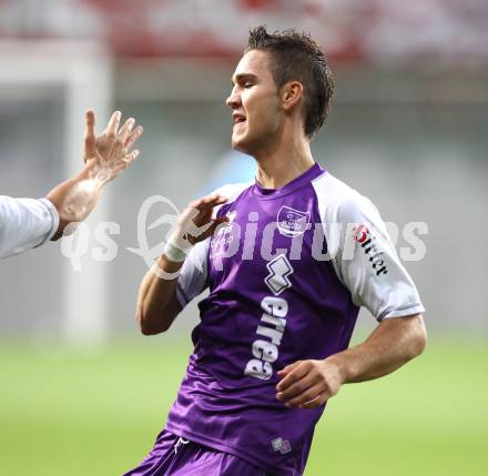 Fussball Regionalliga. SK Austria Klagenfurt gegen Vorwaerts Steyr. Torjubel Toni Krijan (Klagenfurt). Klagenfurt, am 12.8.2011.
Foto: Kuess
---
pressefotos, pressefotografie, kuess, qs, qspictures, sport, bild, bilder, bilddatenbank