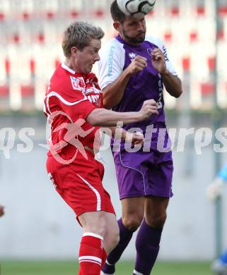 Fussball Regionalliga. SK Austria Klagenfurt gegen Vorwaerts Steyr. Oliver Pusztai (Klagenfurt), Harald Ruckendorfer (Steyr). Klagenfurt, am 12.8.2011.
Foto: Kuess
---
pressefotos, pressefotografie, kuess, qs, qspictures, sport, bild, bilder, bilddatenbank