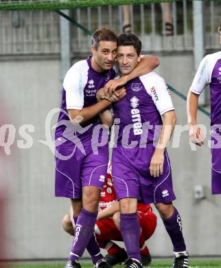 Fussball Regionalliga. SK Austria Klagenfurt gegen Vorwaerts Steyr. Torjubel Christian Sablatnig, Marco Reich (Klagenfurt). Klagenfurt, am 12.8.2011.
Foto: Kuess
---
pressefotos, pressefotografie, kuess, qs, qspictures, sport, bild, bilder, bilddatenbank