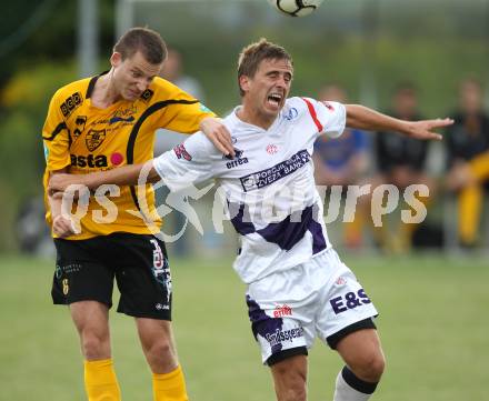 Fussball Regionalliga. SAK gegen Allerheiligen. Triplat Grega (SAK), Kocever Marko (Allerheiligen). Klagenfurt, 13.8.2011.
Foto: Kuess
---
pressefotos, pressefotografie, kuess, qs, qspictures, sport, bild, bilder, bilddatenbank