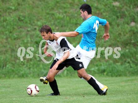 Fussball Kaerntner Liga. Maria Saal gegen RZ Pellets WAC/St. Andrae. Bernhard Walzl (Maria Saal), Roland Putsche (WAC/St. Andrae). Maria Saal, am 13.8.2011.
Foto: Kuess
---
pressefotos, pressefotografie, kuess, qs, qspictures, sport, bild, bilder, bilddatenbank