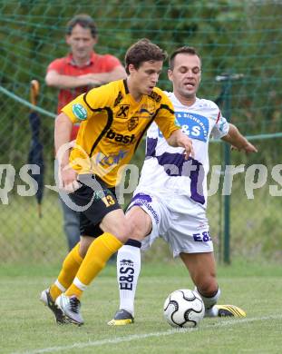 Fussball Regionalliga. SAK gegen Allerheiligen. Jolic Goran (SAK), Miedl Thomas (Allerheiligen). Klagenfurt, 13.8.2011.
Foto: Kuess
---
pressefotos, pressefotografie, kuess, qs, qspictures, sport, bild, bilder, bilddatenbank