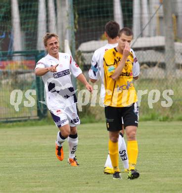 Fussball Regionalliga. SAK gegen Allerheiligen. Torjubel Triplat Grega (SAK). Klagenfurt, 13.8.2011.
Foto: Kuess
---
pressefotos, pressefotografie, kuess, qs, qspictures, sport, bild, bilder, bilddatenbank