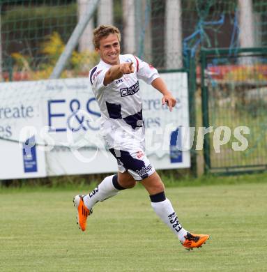 Fussball Regionalliga. SAK gegen Allerheiligen. Torjubel Triplat Grega (SAK). Klagenfurt, 13.8.2011.
Foto: Kuess
---
pressefotos, pressefotografie, kuess, qs, qspictures, sport, bild, bilder, bilddatenbank