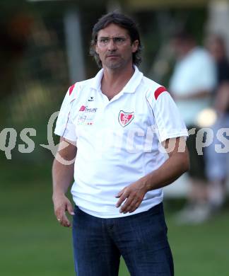 Fussball Kaerntner Liga. ATUS Ferlach gegen Voelkermarkt. Trainer Igor Strugger (Ferlach). Ferlach, am 14.8.2011.
Foto: Kuess
---
pressefotos, pressefotografie, kuess, qs, qspictures, sport, bild, bilder, bilddatenbank