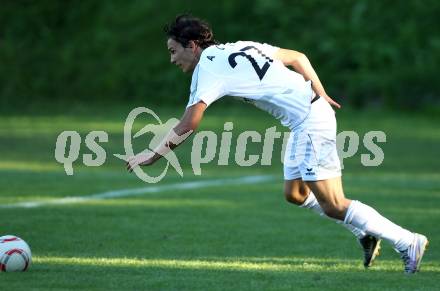 Fussball Kaerntner Liga. ATUS Ferlach gegen Voelkermarkt. Salih Alic (Ferlach). Ferlach, am 14.8.2011.
Foto: Kuess
---
pressefotos, pressefotografie, kuess, qs, qspictures, sport, bild, bilder, bilddatenbank