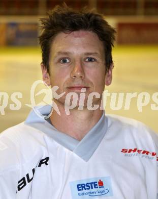 Eishockey. KAC. Portraitfoto. Mannschaftsfoto. Furey Kirk. Klagenfurt, 17.8.2011.
Foto: Kuess
---
pressefotos, pressefotografie, kuess, qs, qspictures, sport, bild, bilder, bilddatenbank
