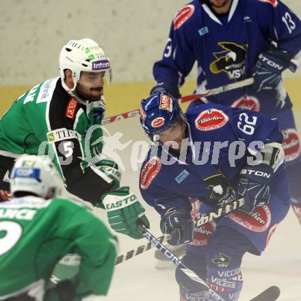 Eishockey Testspiel. Rudolf Hiti Cup. Olimpija Ljubljana gegen VSV. Scott Hotman (Ljubljana), Pierre Luc Sleigher (VSV). Bled, am 18.8.2011.
Foto: Kuess
---
pressefotos, pressefotografie, kuess, qs, qspictures, sport, bild, bilder, bilddatenbank