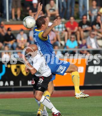 Fussball Bundesliga. Erste Liga. WAC/St. Andrae gegen Vienna. Stephan Stueckler, (WAC/St.Andrae), Ernst Dospel (Vienna). Wolfsberg, 19.8.2011
Foto: Kuess

---
pressefotos, pressefotografie, kuess, qs, qspictures, sport, bild, bilder, bilddatenbank