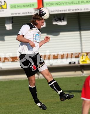 Fussball Kaerntner Liga. Bleiburg gegen Maria Saal. Thomas Hoeller (Bleiburg). Bleiburg, 20.8.2011.
Foto: Kuess
---
pressefotos, pressefotografie, kuess, qs, qspictures, sport, bild, bilder, bilddatenbank