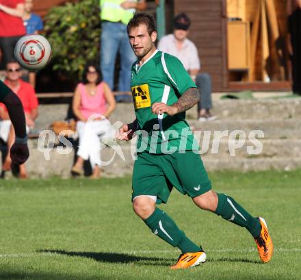 Fussball Kaerntner Liga. ATUS Ferlach gegen Voelkermarkt. Christopher Sauerschnig (Voelkermarkt). Ferlach, am 14.8.2011.
Foto: Kuess
---
pressefotos, pressefotografie, kuess, qs, qspictures, sport, bild, bilder, bilddatenbank