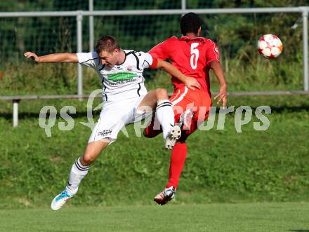 Fussball Unterliga Ost. Ludmannsdorf gegen KAC. Stefan Modritsch (Ludmannsdorf). Brian Oiwoh (KAC). Ludmannsdorf, am 21.8.2011.
Foto: Kuess
---
pressefotos, pressefotografie, kuess, qs, qspictures, sport, bild, bilder, bilddatenbank