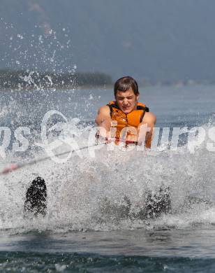 Eishockey. VSV. BACHER Stefan. Ossiacher See, 22.8.2011.
Foto: Kuess
---
pressefotos, pressefotografie, kuess, qs, qspictures, sport, bild, bilder, bilddatenbank