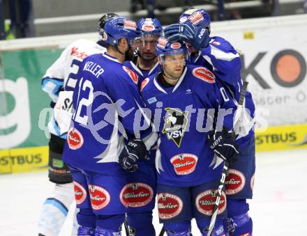 EBEL. Eishockey Bundesliga. EC Pasut VSV gegen  ERC Ingolstadt. Torjubel  (VSV). Villach, am 26.8.2011.
Foto: Kuess 


---
pressefotos, pressefotografie, kuess, qs, qspictures, sport, bild, bilder, bilddatenbank