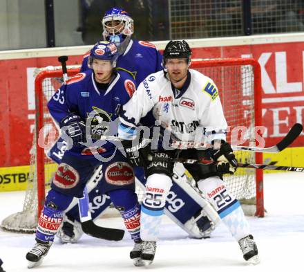 EBEL. Eishockey Bundesliga. EC Pasut VSV gegen  ERC Ingolstadt. STARKBAUM Bernhard, WIEDERGUT Andreas (VSV), Jared Ross (Ingolstadt). Villach, am 26.8.2011.
Foto: Kuess 


---
pressefotos, pressefotografie, kuess, qs, qspictures, sport, bild, bilder, bilddatenbank