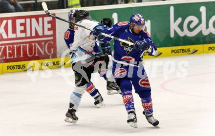 EBEL. Eishockey Bundesliga. EC Pasut VSV gegen  ERC Ingolstadt.  WANVIG Kyle (VSV), Christoph Gawlik (Ingolstadt). Villach, am 26.8.2011.
Foto: Kuess 


---
pressefotos, pressefotografie, kuess, qs, qspictures, sport, bild, bilder, bilddatenbank