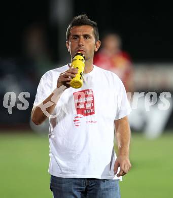 Fussball Bundesliga. Erste Liga. WAC/St. Andrae gegen SKN St. Poelten.  Trainer Nenad Bjelica (WAC/St.Andrae). Wolfsberg, 26.8.2011
Foto: Kuess

---
pressefotos, pressefotografie, kuess, qs, qspictures, sport, bild, bilder, bilddatenbank