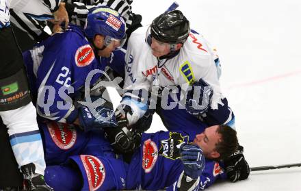 EBEL. Eishockey Bundesliga. EC Pasut VSV gegen  ERC Ingolstadt.  KUZNIK Greg, PEWAL Marco (VSV), Jeff Lovecchio (Ingolstadt). Villach, am 26.8.2011.
Foto: Kuess 


---
pressefotos, pressefotografie, kuess, qs, qspictures, sport, bild, bilder, bilddatenbank