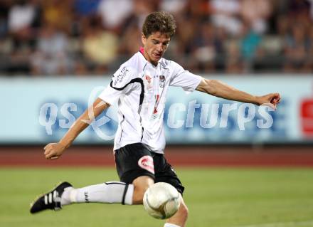 Fussball Bundesliga. Erste Liga. WAC/St. Andrae gegen SKN St. Poelten.  Christian Falk (WAC/St.Andrae). Wolfsberg, 26.8.2011
Foto: Kuess

---
pressefotos, pressefotografie, kuess, qs, qspictures, sport, bild, bilder, bilddatenbank