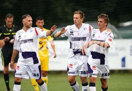 Fussball Regionalliga. SAK gegen Pasching. Torjubel Christian Dlopst, Darijo Biscan, Grega Triplat (SAK). Klagenfurt, am 27.8.2011.
Foto: Kuess
---
pressefotos, pressefotografie, kuess, qs, qspictures, sport, bild, bilder, bilddatenbank