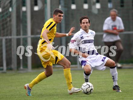 Fussball Regionalliga. SAK gegen Pasching. Thomas Riedl (SAK), Uemit Nuredini (Pasching). Klagenfurt, am 27.8.2011.
Foto: Kuess
---
pressefotos, pressefotografie, kuess, qs, qspictures, sport, bild, bilder, bilddatenbank