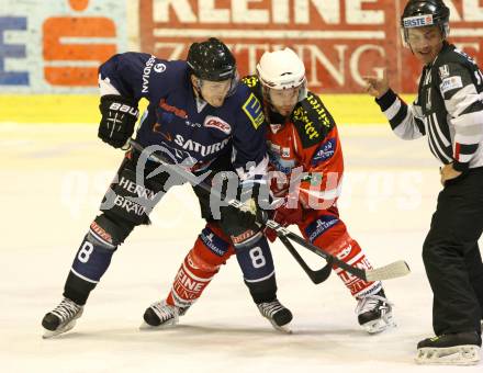 Eishockey Testspiel KAC gegen ERC Ingolstadt. Koch Thomas (KAC), Kris Sparre (ERC Ingolstadt). Klagenfurt, 28.8.2011.
Foto: Kuess 

---
pressefotos, pressefotografie, kuess, qs, qspictures, sport, bild, bilder, bilddatenbank