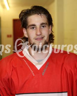 Eishockey. KAC U20. Stefan Schumnig. Klagenfurt, 29.8.2011.
Foto: Kuess
---
pressefotos, pressefotografie, kuess, qs, qspictures, sport, bild, bilder, bilddatenbank