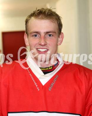 Eishockey. KAC U20. Thomas Meinhardt. Klagenfurt, 29.8.2011.
Foto: Kuess
---
pressefotos, pressefotografie, kuess, qs, qspictures, sport, bild, bilder, bilddatenbank