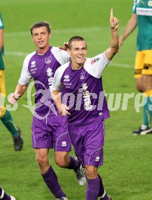 Fussball Regionalliga. SK Austria Klagenfurt gegen Voecklamarkt. Torjubel Bernd Christian Schierhuber, Stefan Korepp (Austria). Klagenfurt, am 2.9.2011.
Foto: Kuess
---
pressefotos, pressefotografie, kuess, qs, qspictures, sport, bild, bilder, bilddatenbank