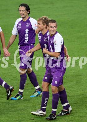 Fussball Regionalliga. SK Austria Klagenfurt gegen Voecklamarkt. Torjubel Almedin Hota, Peter Pucker, Stefan Korepp (Austria). Klagenfurt, am 2.9.2011.
Foto: Kuess
---
pressefotos, pressefotografie, kuess, qs, qspictures, sport, bild, bilder, bilddatenbank